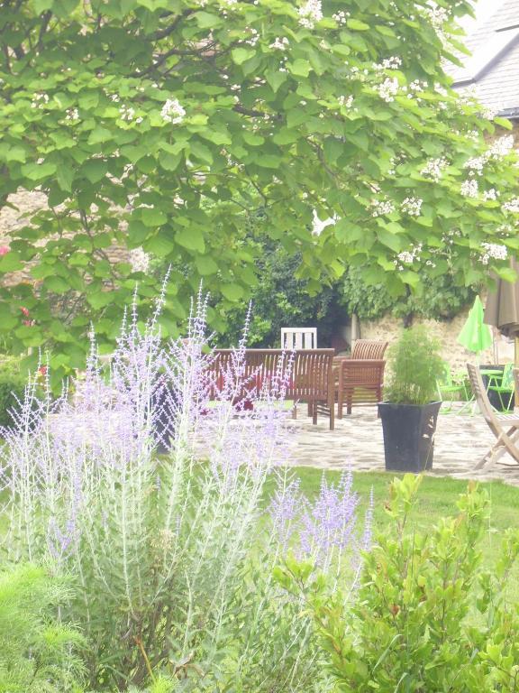 Grand Mainguet Bed & Breakfast Saint-Lambert-la-Potherie Bagian luar foto