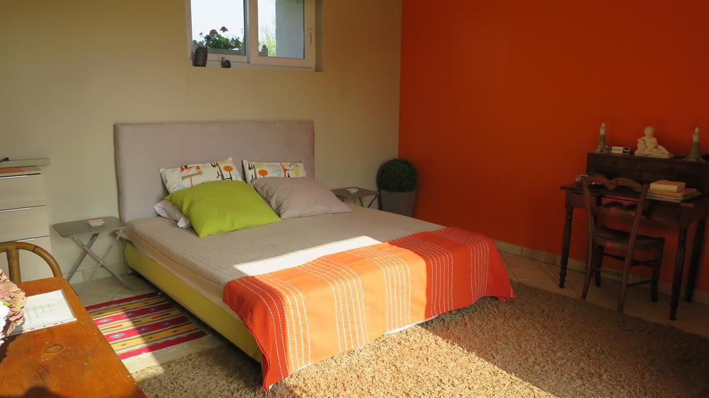 Grand Mainguet Bed & Breakfast Saint-Lambert-la-Potherie Bagian luar foto
