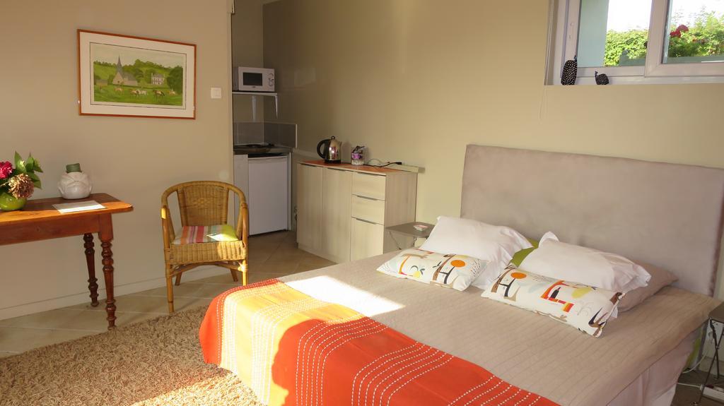 Grand Mainguet Bed & Breakfast Saint-Lambert-la-Potherie Bagian luar foto